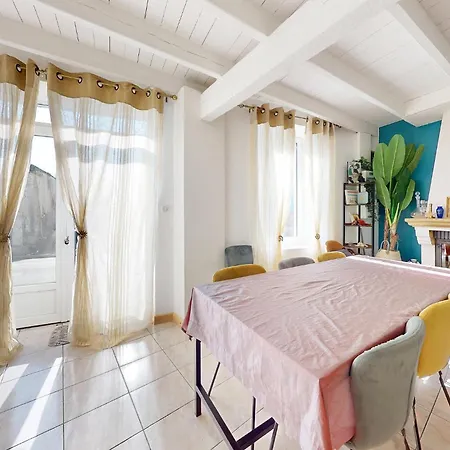Ferienhaus Lovely Home In Tonnay-Boutonne *