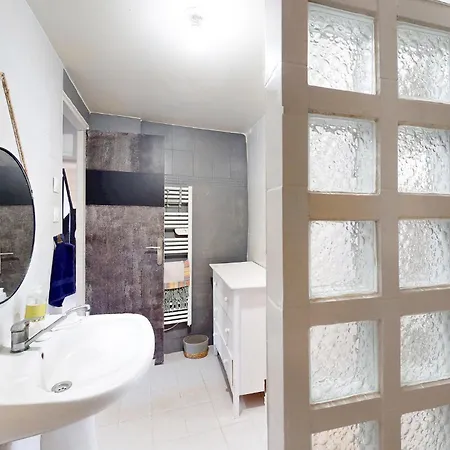 Awesome In Tonnay-Boutonne