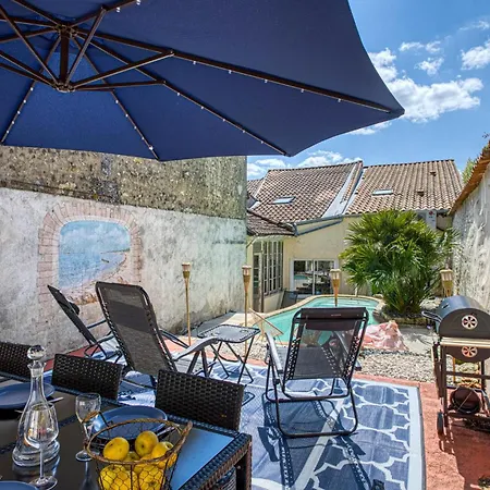 Ferienhaus Lovely Home In Tonnay-Boutonne *