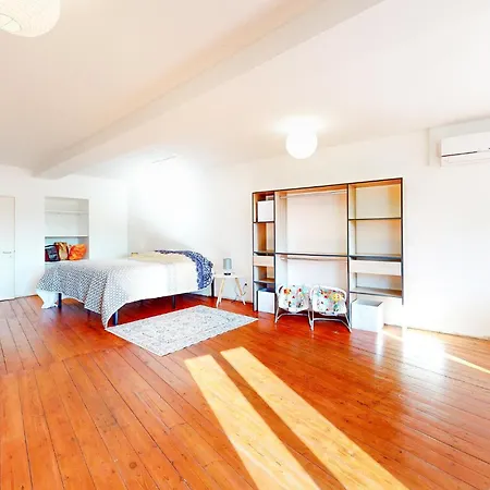 Awesome In Nyaraló Tonnay-Boutonne