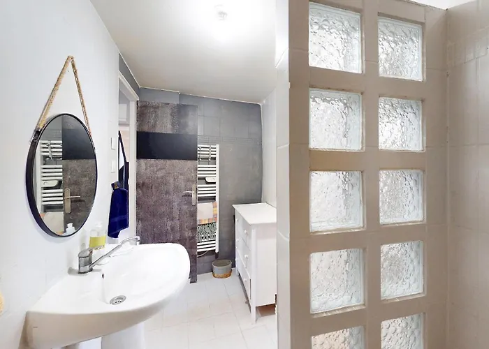 Awesome In Tonnay-Boutonne